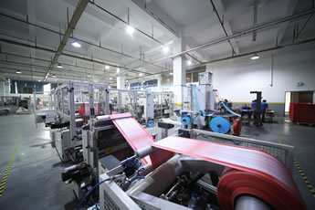 紙塑復合袋車(chē)間展示